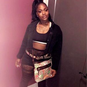 Meet your Posher, Brianna